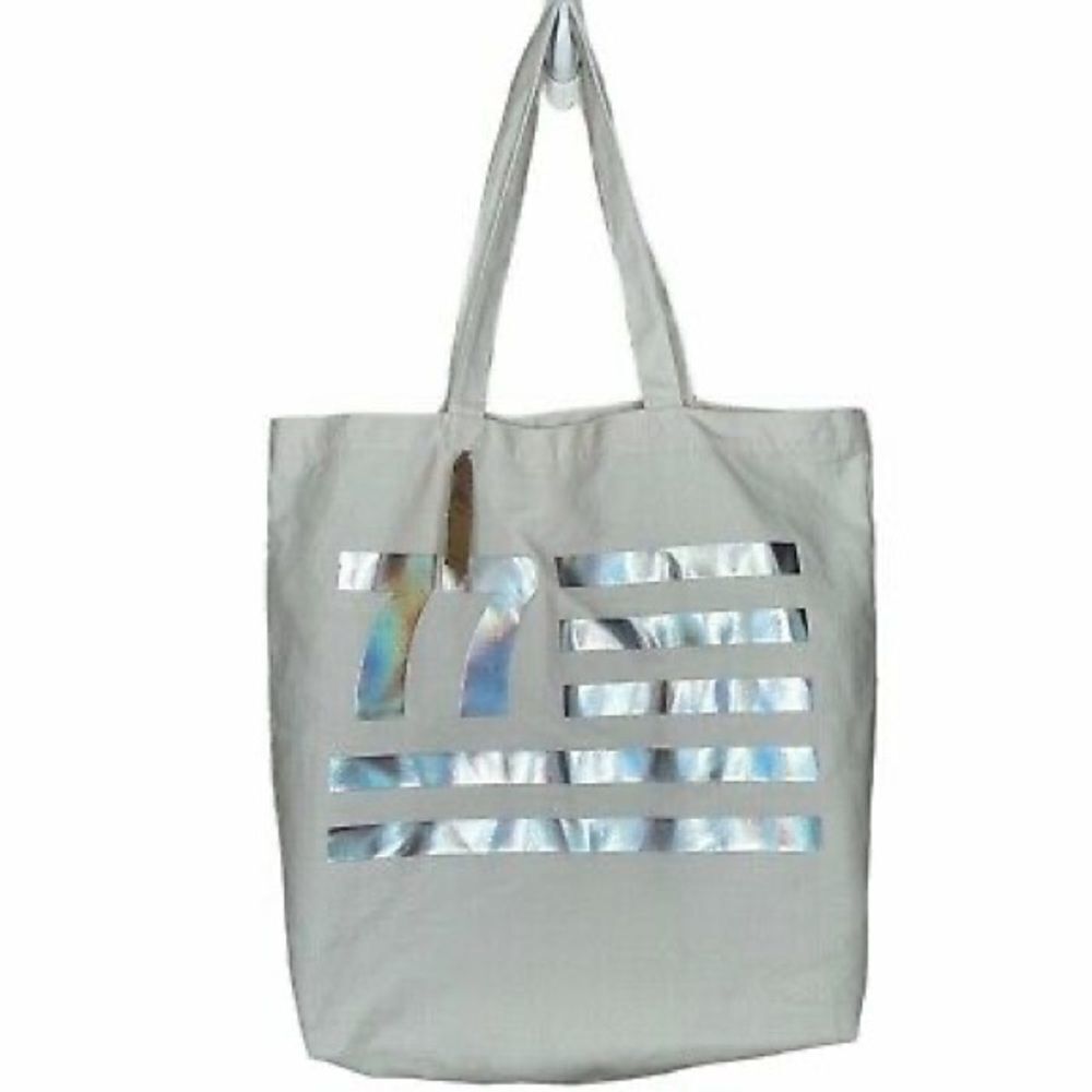 ✨HP✨American Eagle Outfitter AEO Metallic Holographic Canvas Tote Bag✨